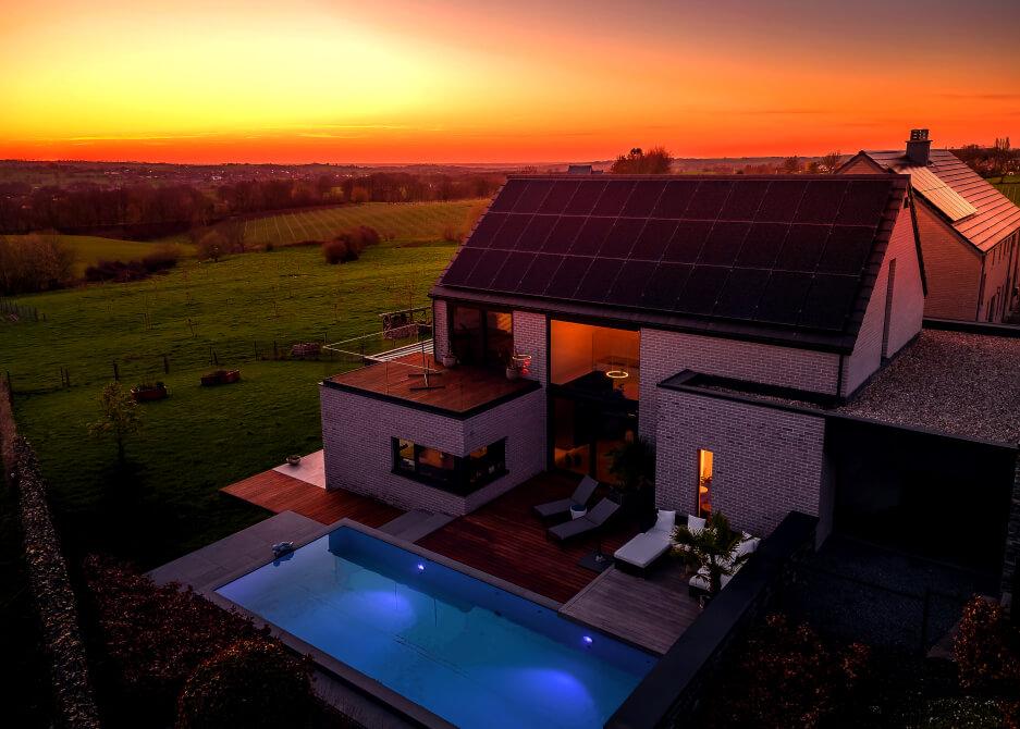 construction maison énergie panneaux solaire