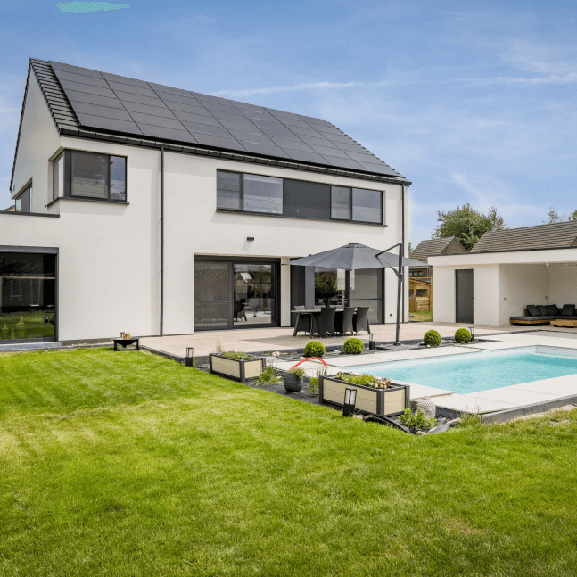 construction maison énergie panneaux solaire